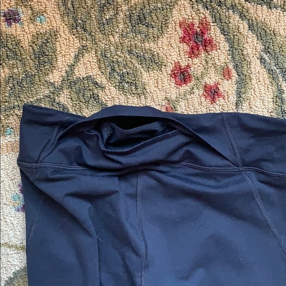 UNDER ARMOUR LEGGINGS - Picture 4 of 4